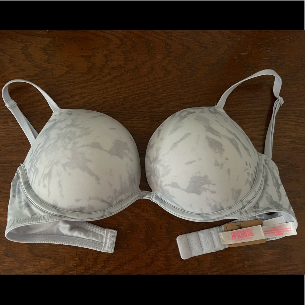 Victoria Secret 34C bra